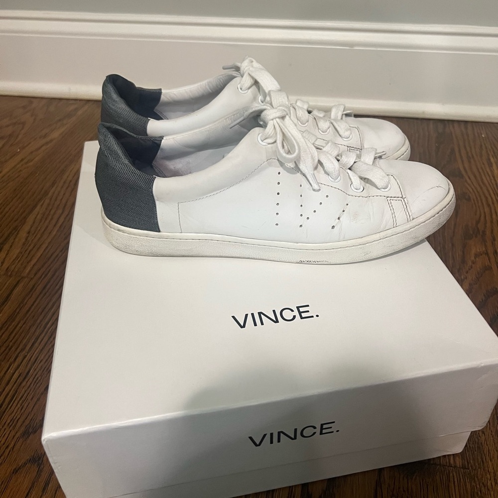 Vince Women’s Varin Leather Sneaker in Plaster (White) and Denim Size 8